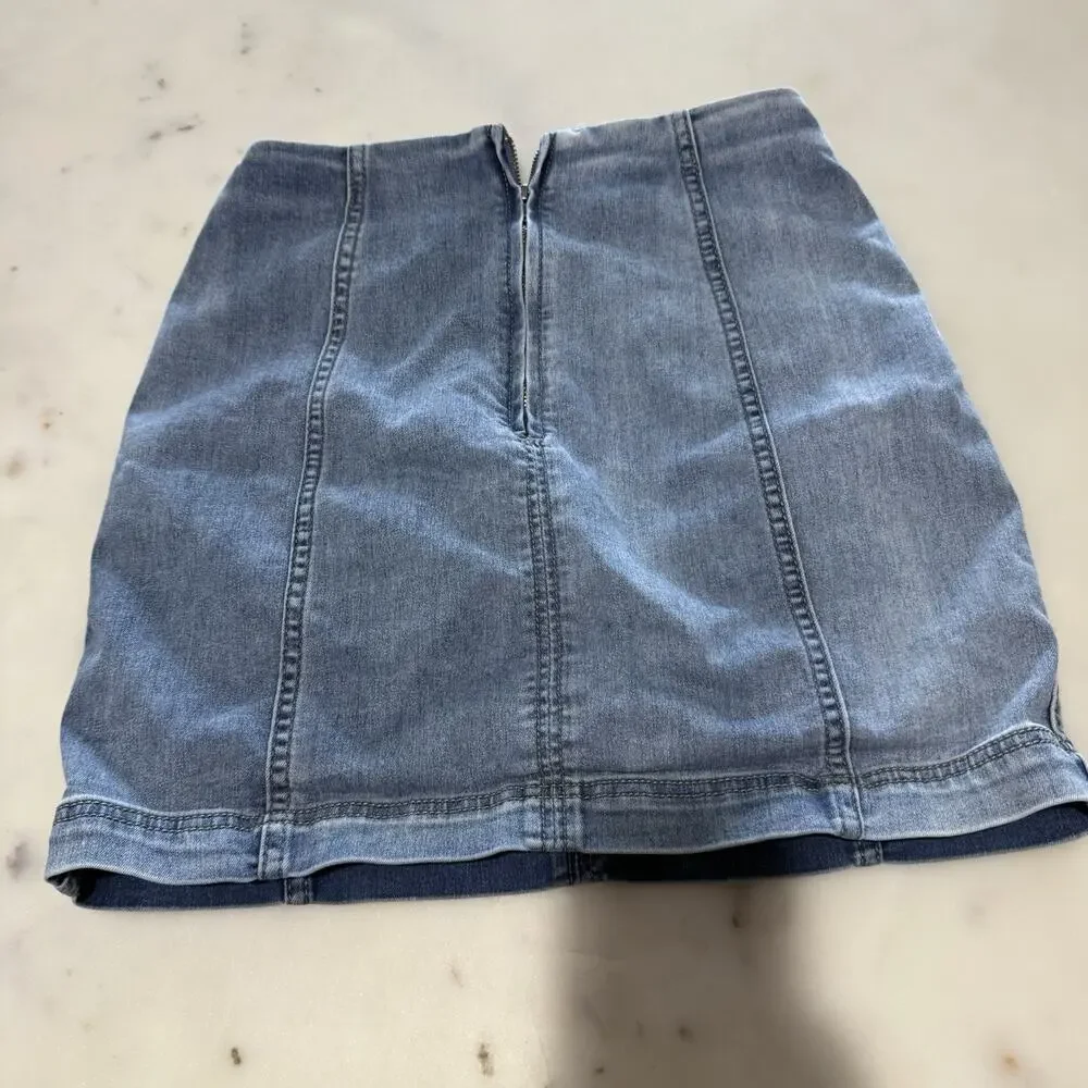 Free People Women’s Size 4 Blue Cotton Denim Mini Skirt Zip Closure Festival